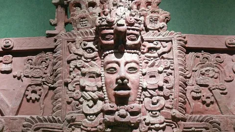 红魔对阵太妃糖！姆伯莫和齐尔克泽并肩，B费备战待发，利马替补待命，激战在即！